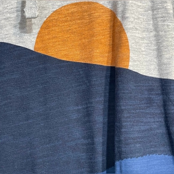 Faherty Brand Sunset Hoodie XXL (Fits Like XL) – Awesome item. - Picture 3 of 7